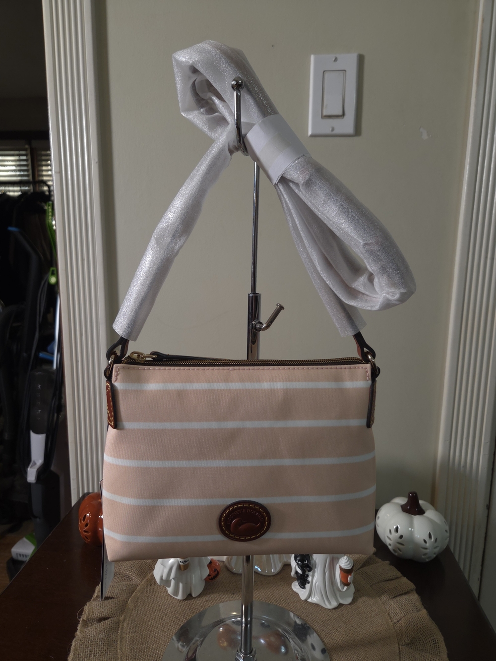 NWT Dooney & Bourke Blush Nylon Crossbody Pouchette